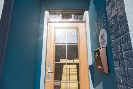 Hip Urban Loft - Small Town Charm -124 Lofts #3 West Dundee المظهر الخارجي الصورة