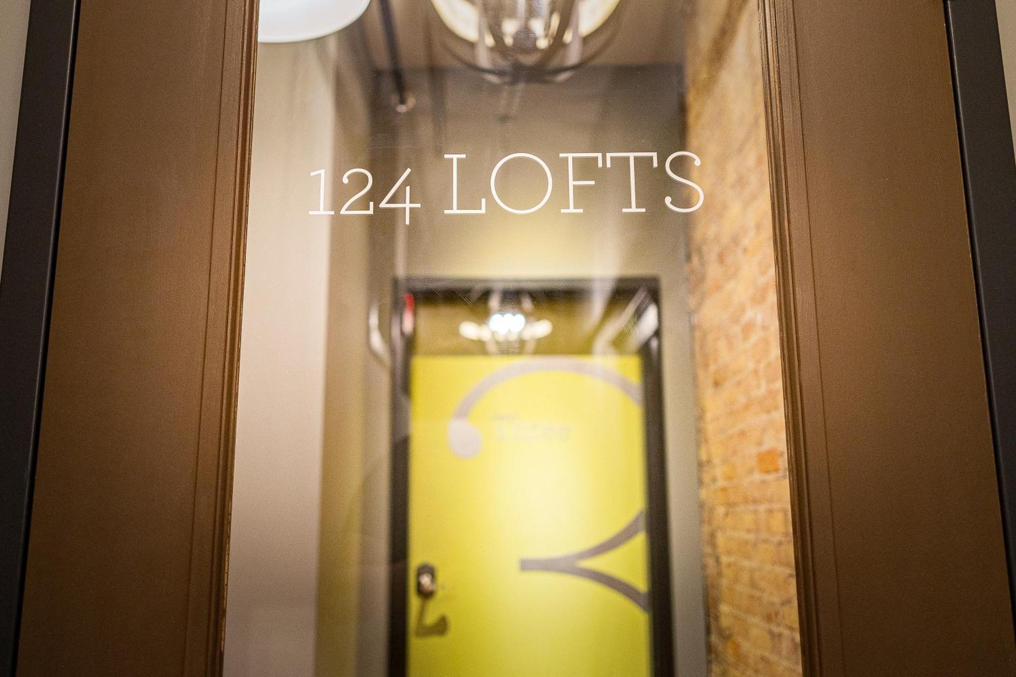Hip Urban Loft - Small Town Charm -124 Lofts #3 West Dundee المظهر الخارجي الصورة